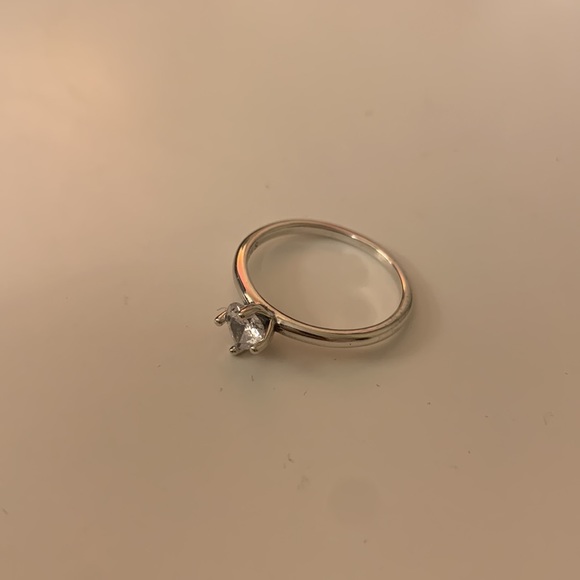 HEART SHAPED STERLING SILVER RING CZ - Picture 3 of 3